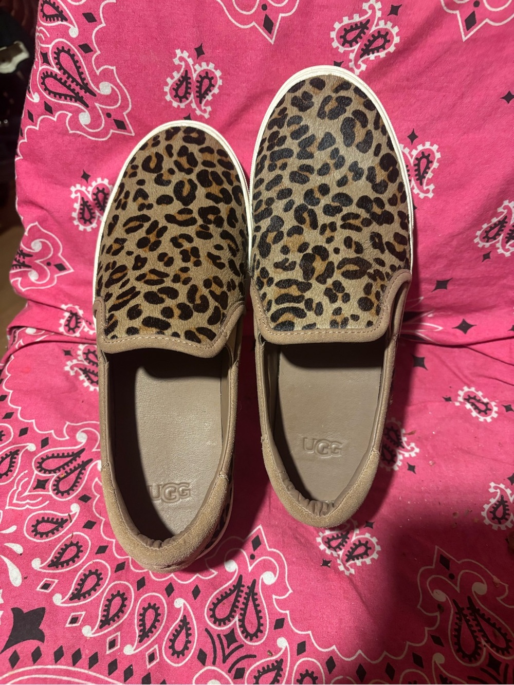 UGG Leopard-Print Slip-On Flats in Brown and Black size9